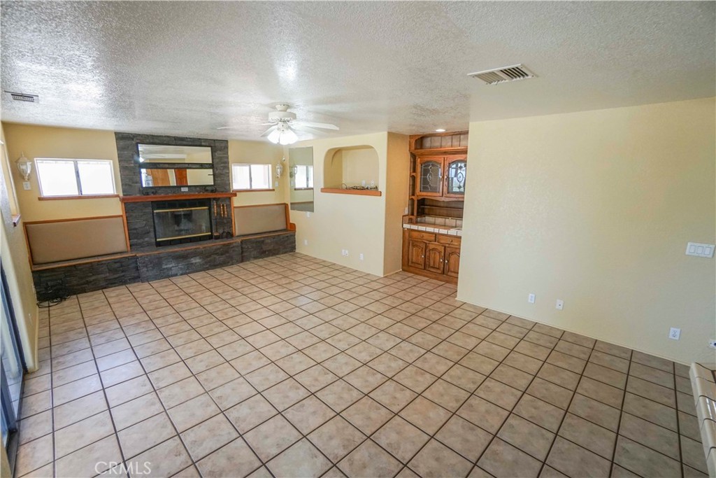 18633 Kamana Road Apple Valley, CA 92307 - Photo 20 of 50