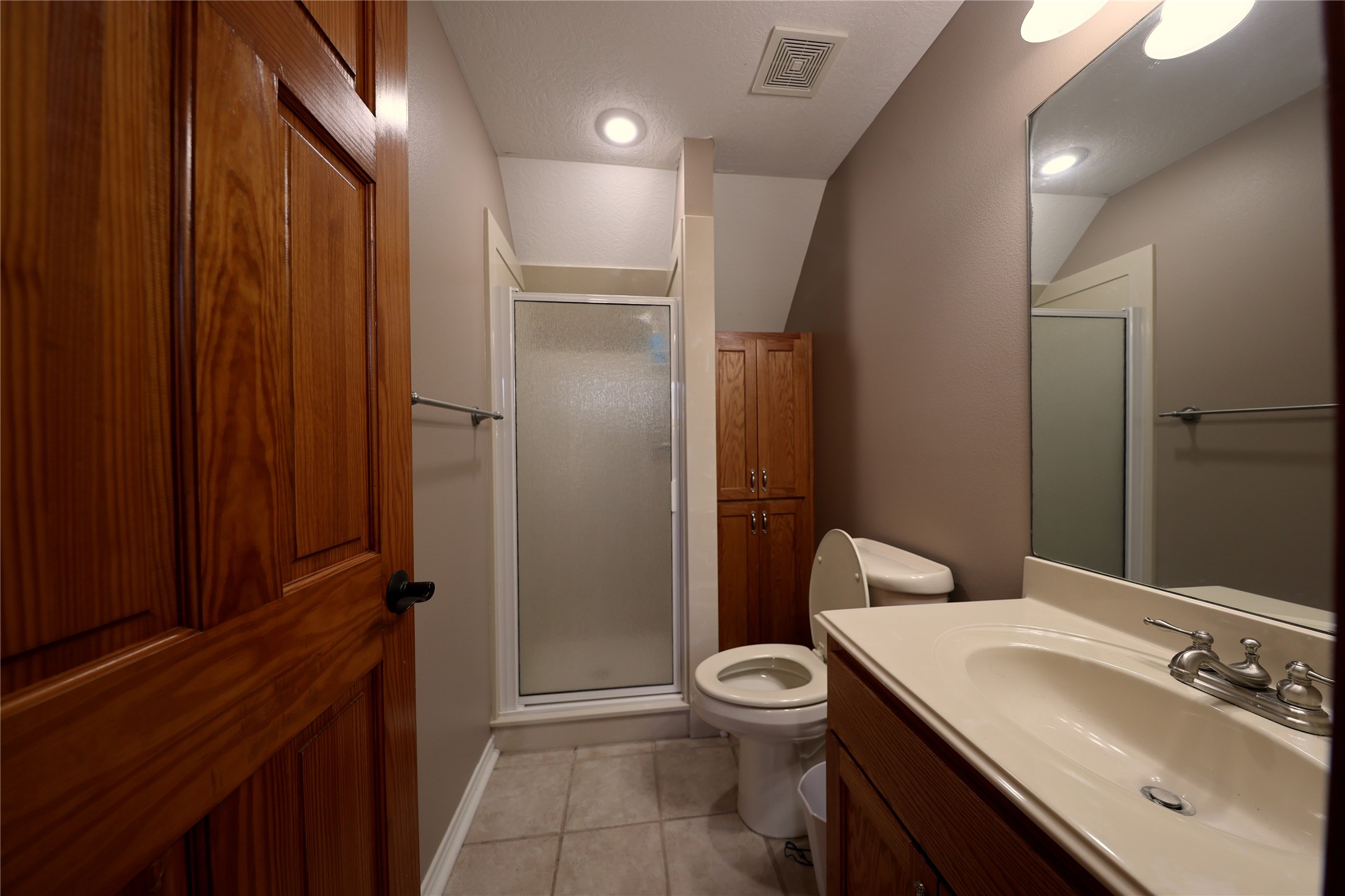 3337 Brunes Mill Road Columbus, TX 78934 - Photo 23 of 48 a bathroom with a sink toilet and shower