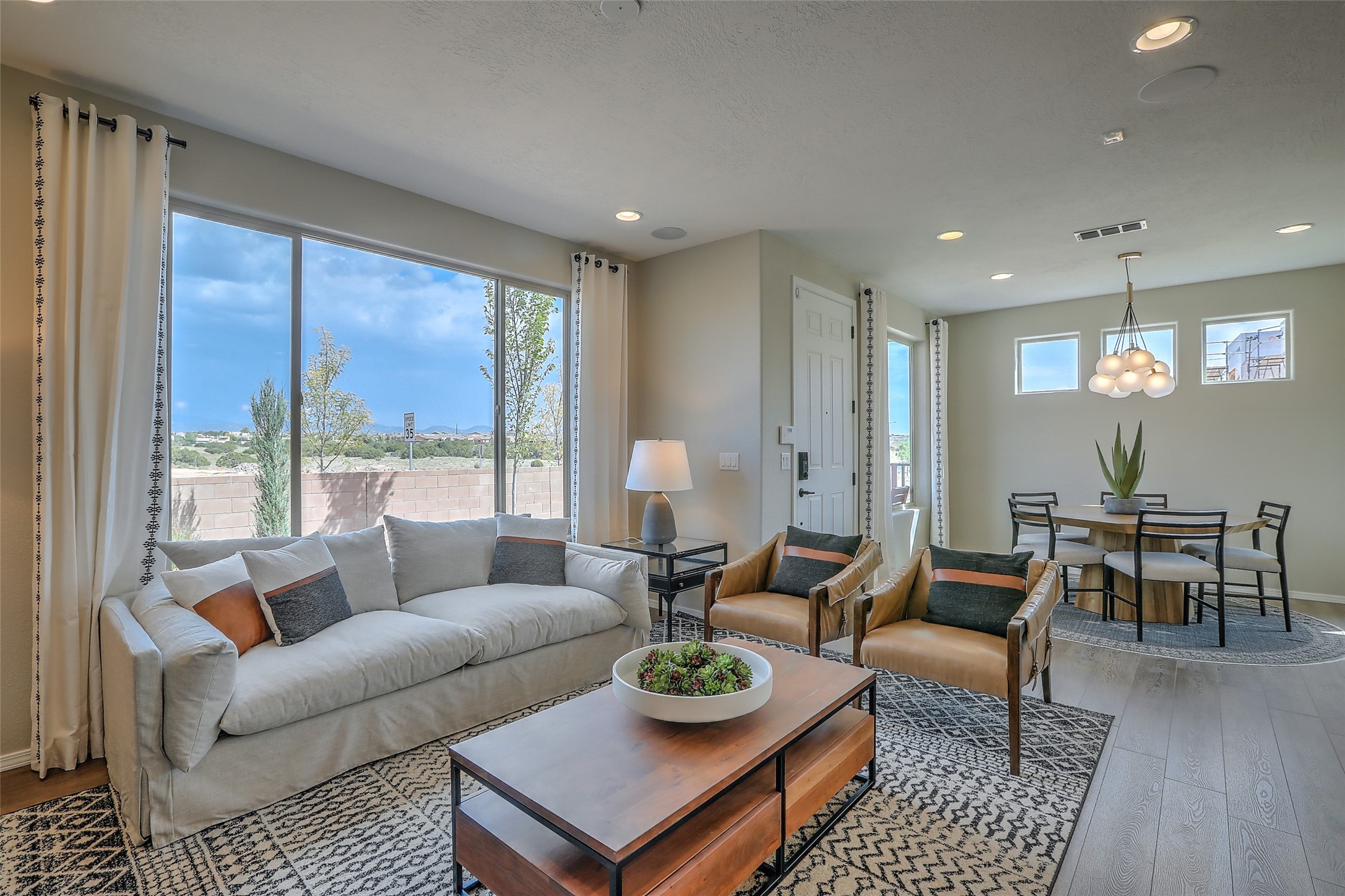 4630 Rail Runner Road Santa Fe, NM 87507 - Photo 14 of 36