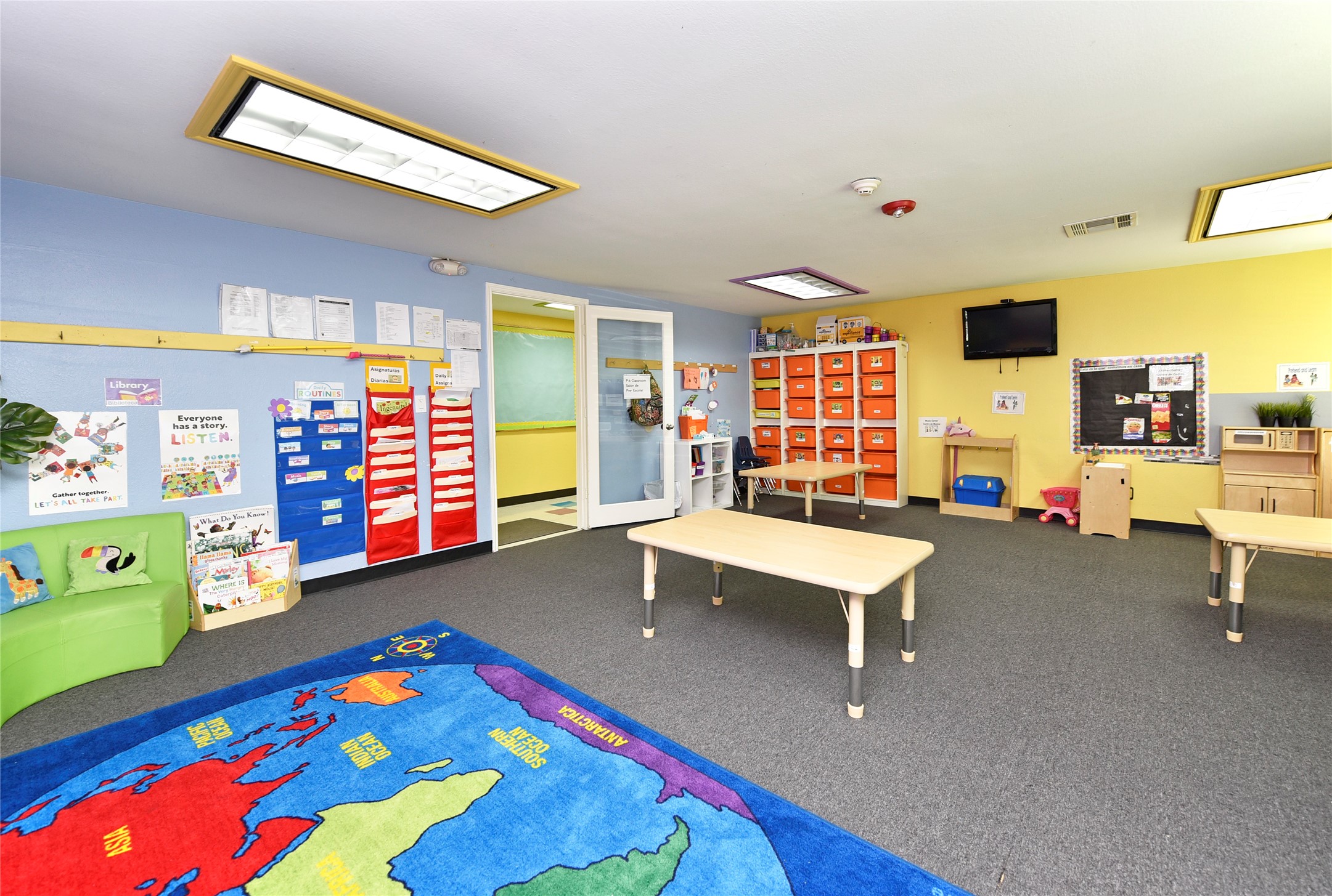 1220 Mulcahy Street Rosenberg, TX 77471 - Photo 24 of 41 a living room with furniture and a table