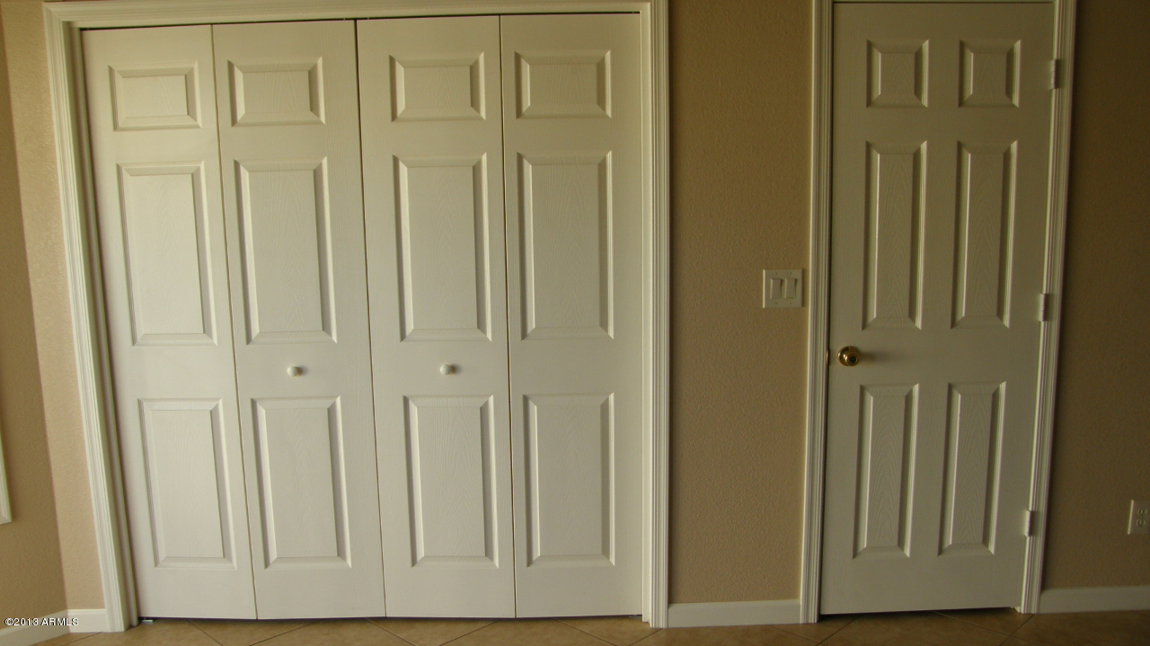 1055 North Recker Road, Unit 1029 Mesa, AZ 85205 - Photo 8 of 15 Laundry Area