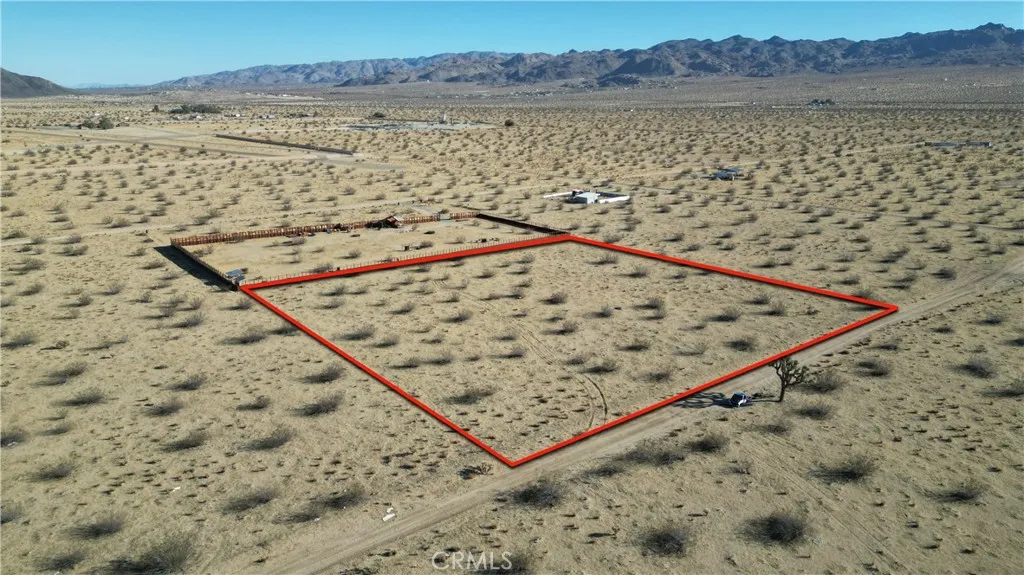 723 Sun Loma Road Joshua Tree, CA 92252 - Photo 1 of 1 a view of a lake