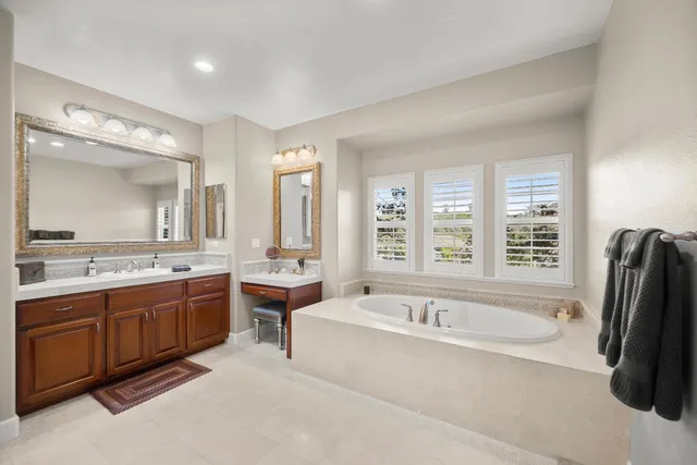 $1,295,000 | 9825 Spyglass Circle, Auburn, CA 95602