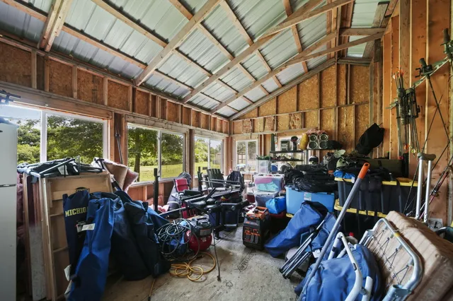 $165,000 | 7433 Milan-Oakville Road, Milan, MI 48160