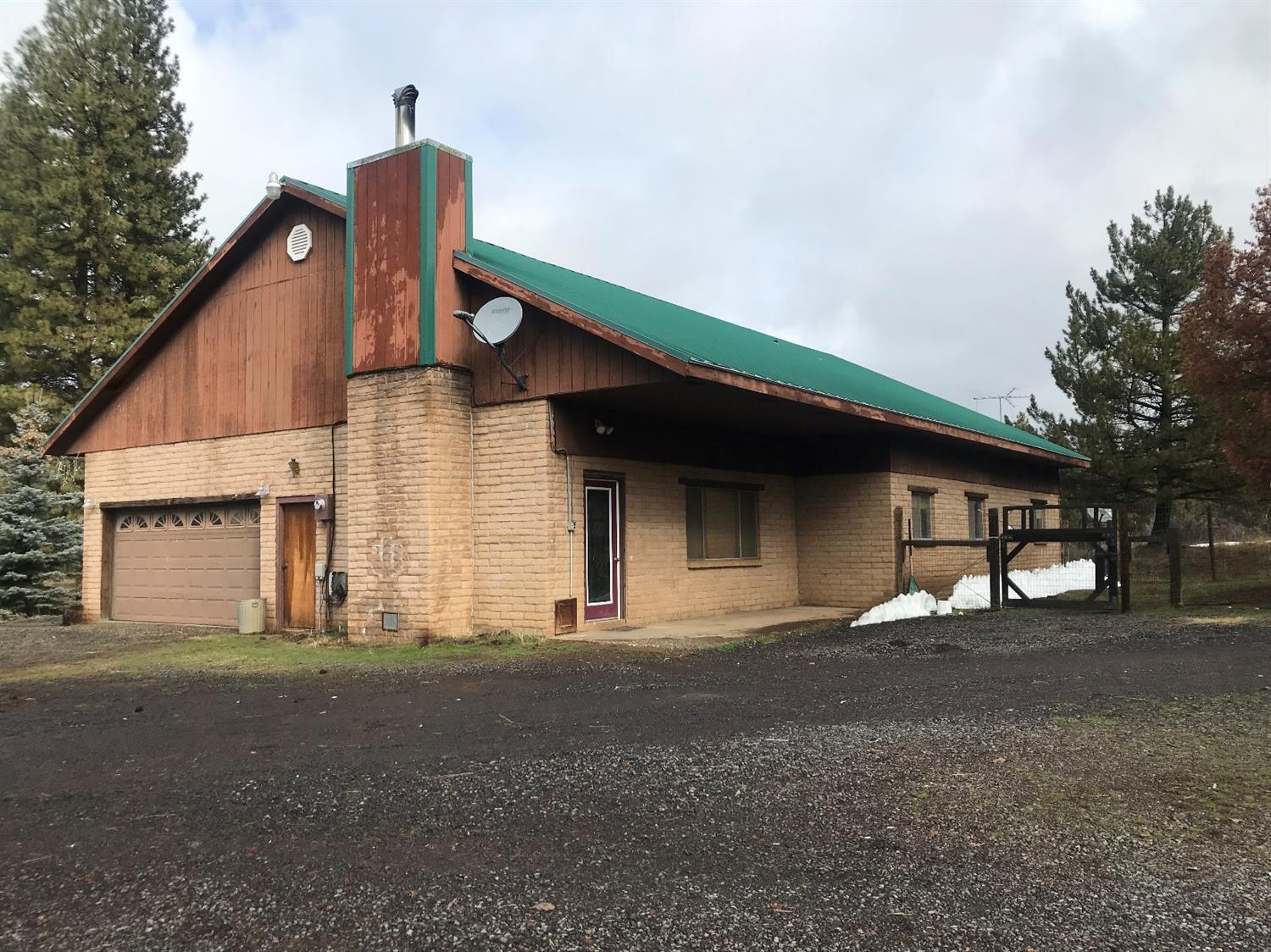 5165 Round Lake Road Klamath Falls, OR 97601 - Photo 3 of 27 Additional Photo