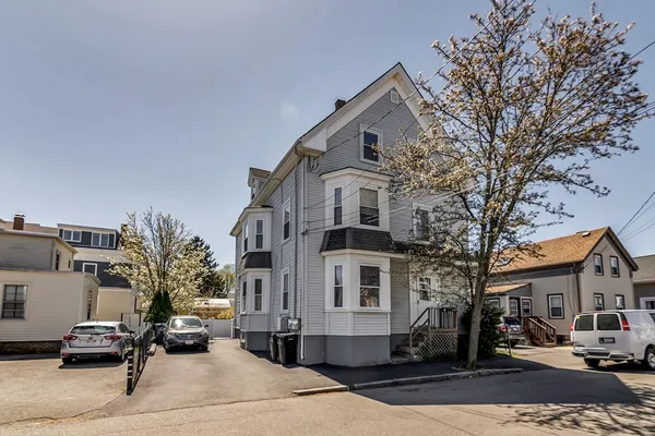 $1,050,000 | 6 Pearl Street, Salem, MA 01970