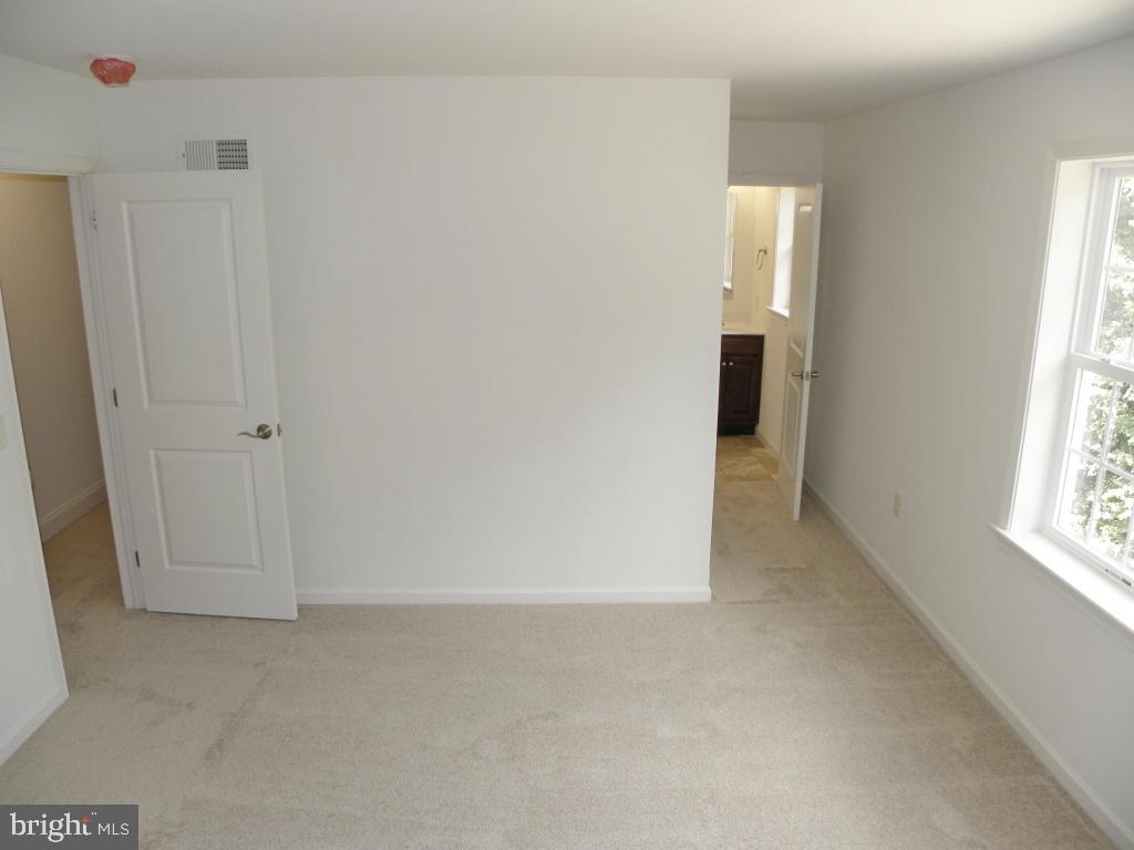 315 B Owl Hill Road Lititz, PA 17543 - Photo 11 of 21