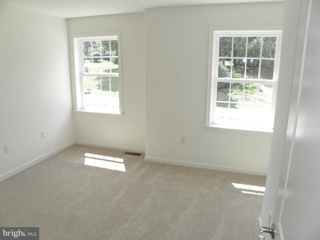 315 B Owl Hill Road Lititz, PA 17543 - Photo 13 of 21