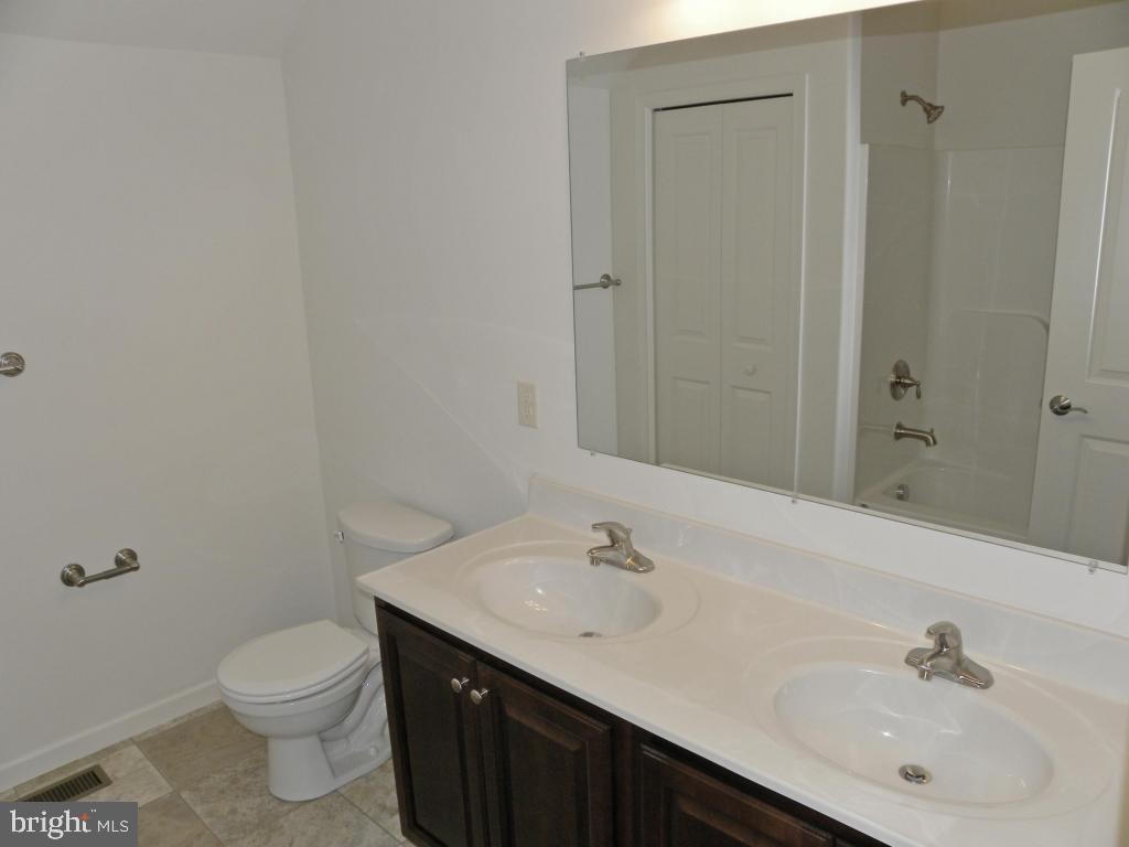 315 B Owl Hill Road Lititz, PA 17543 - Photo 16 of 21