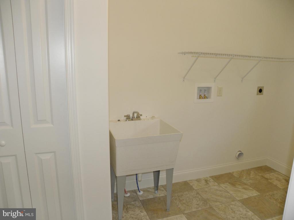 315 B Owl Hill Road Lititz, PA 17543 - Photo 17 of 21
