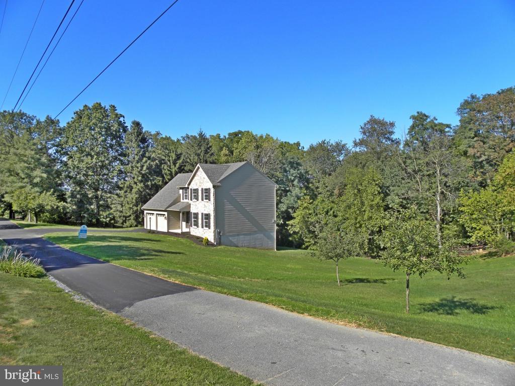 315 B Owl Hill Road Lititz, PA 17543 - Photo 18 of 21