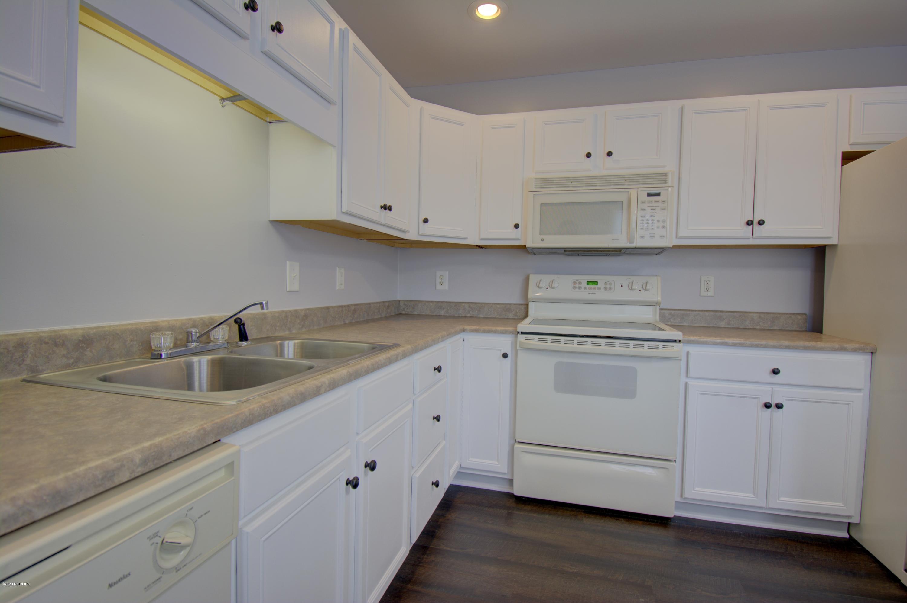 640 Greenmoss Road Southport, NC 28461 - Photo 11 of 32 640green - 20