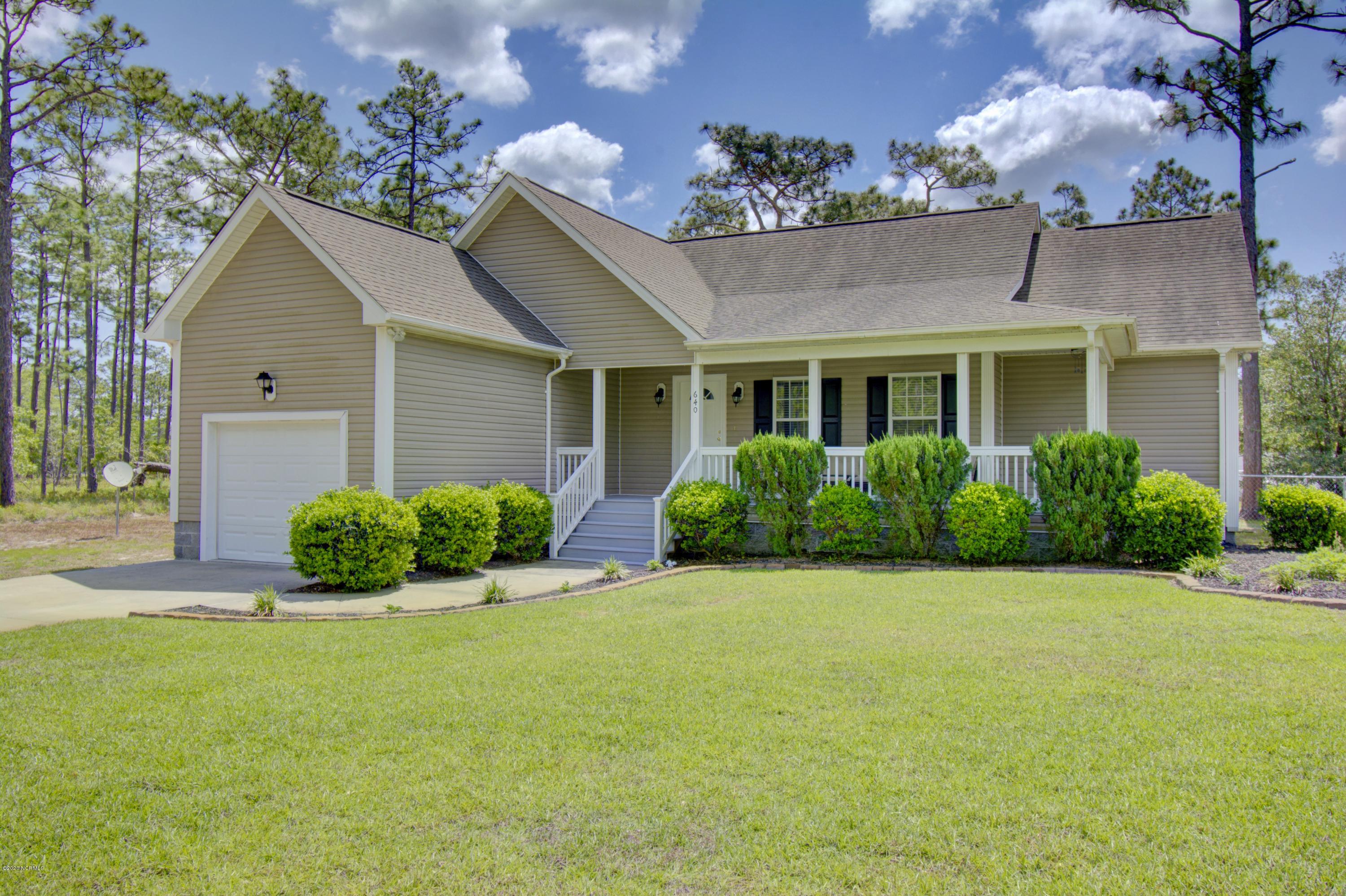 640 Greenmoss Road Southport, NC 28461 - Photo 2 of 32 640green - 10