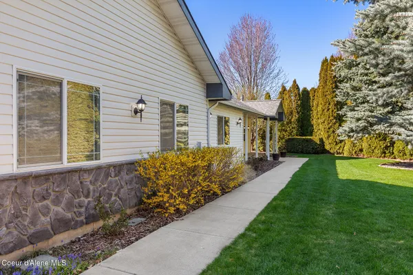 $899,900 | 2529 West Polo Green Avenue, Post Falls, ID 83854