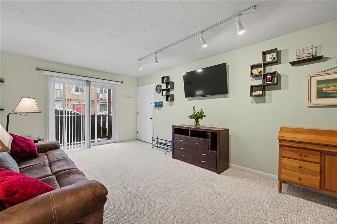 25 School Street, Unit 3S Westerly, RI 02891 - Photo 18 of 30