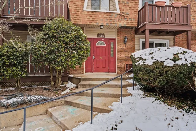 $189,900 | 25 School Street, Unit 3S, Westerly, RI 02891