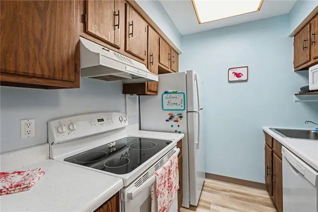 $189,900 | 25 School Street, Unit 3S, Westerly, RI 02891