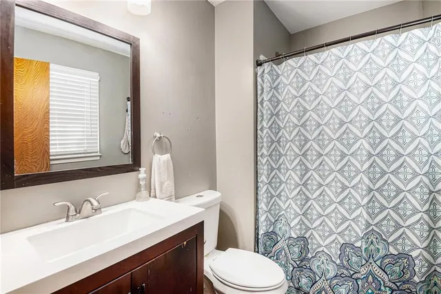 $299,900 | 2918 Kimbrough Lane, St. Joseph, MO 64506