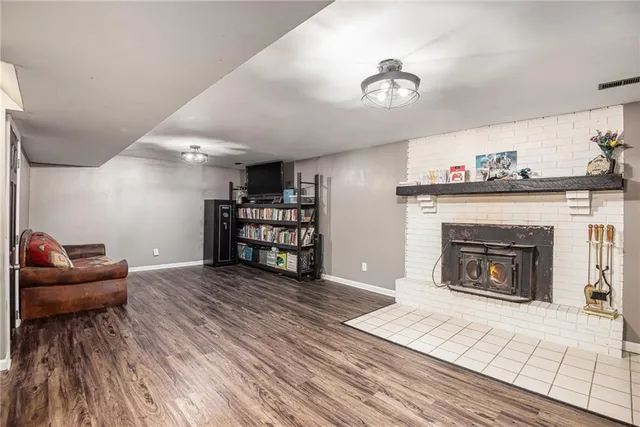 $299,900 | 2918 Kimbrough Lane, St. Joseph, MO 64506