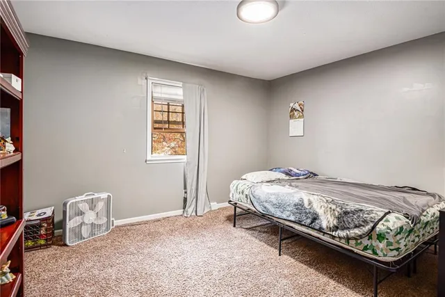 $299,900 | 2918 Kimbrough Lane, St. Joseph, MO 64506