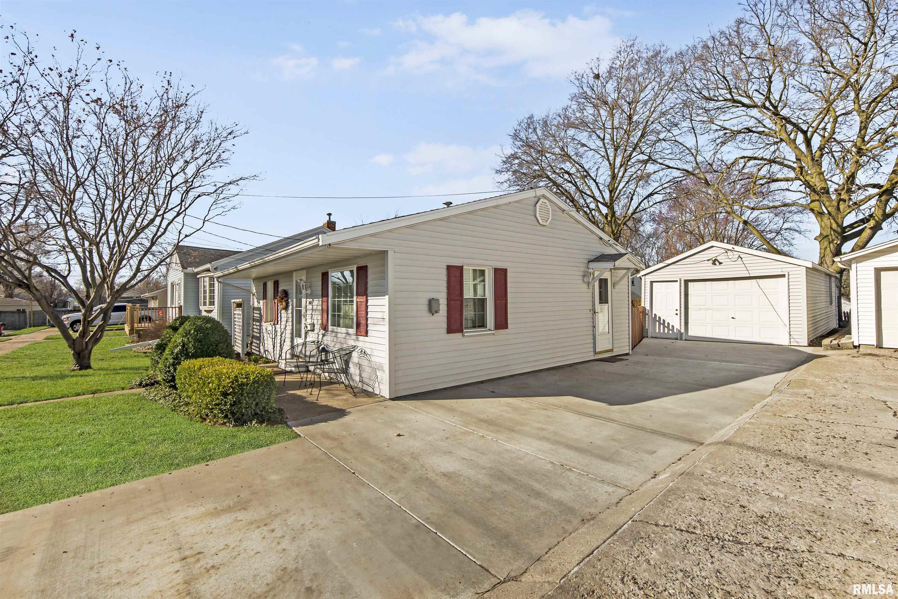 317 Barbara Road Pekin, IL 61554 - Photo 34 of 38 Gallery Image 34