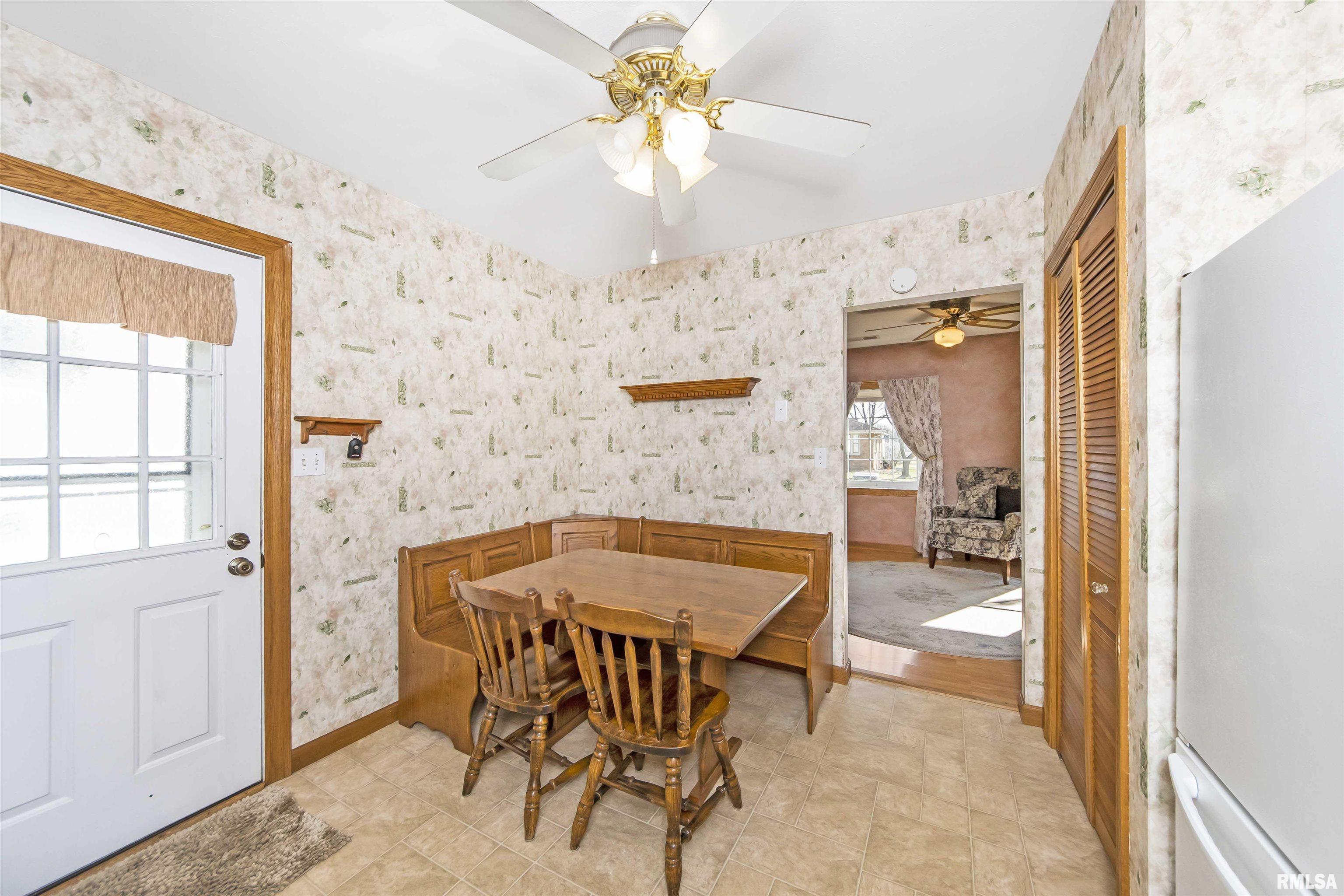 317 Barbara Road Pekin, IL 61554 - Photo 10 of 38 Gallery Image 10