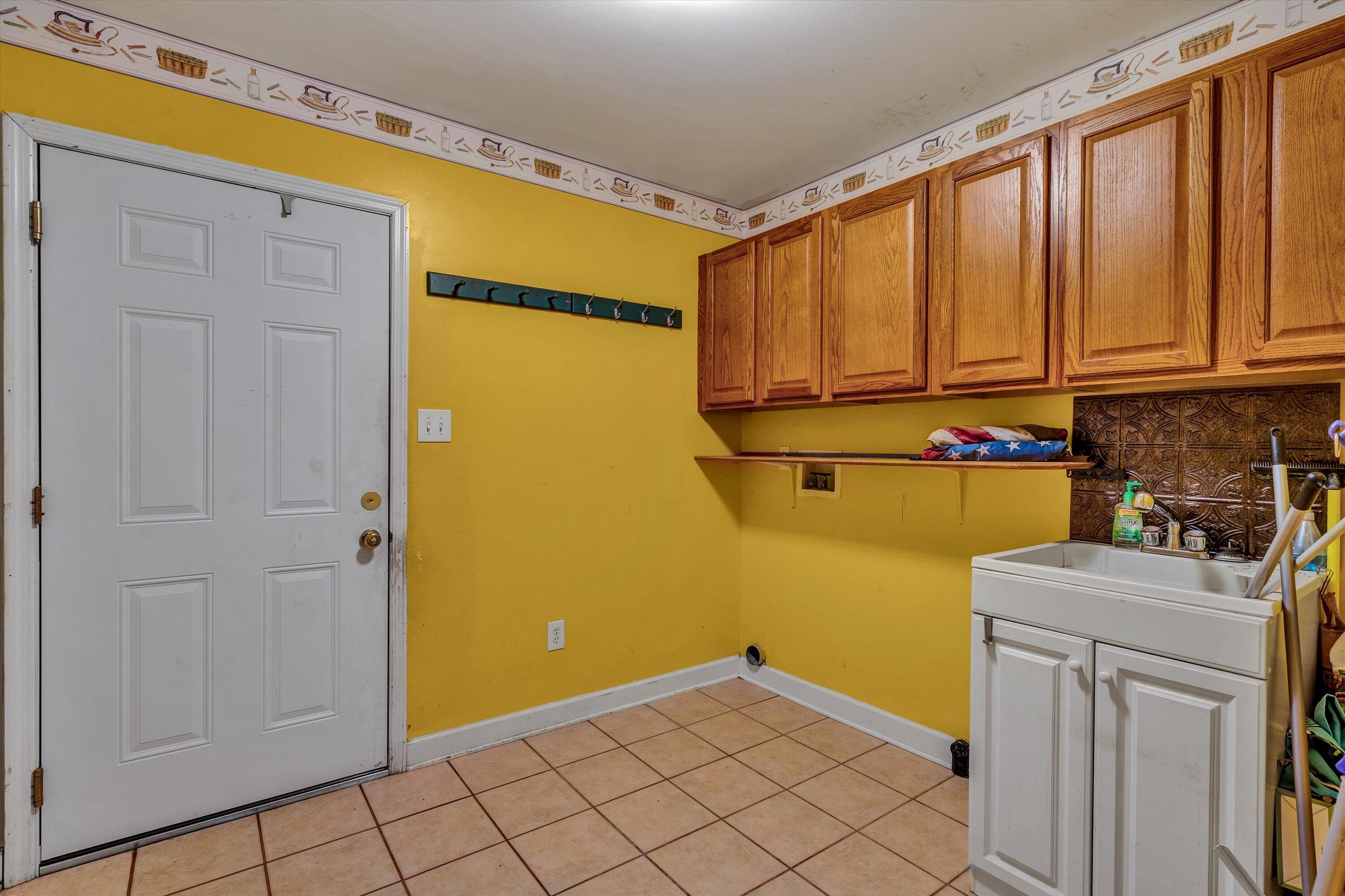 1137 Old Plantation Road Goodview, VA 24095 - Photo 20 of 43 19-DSC05948