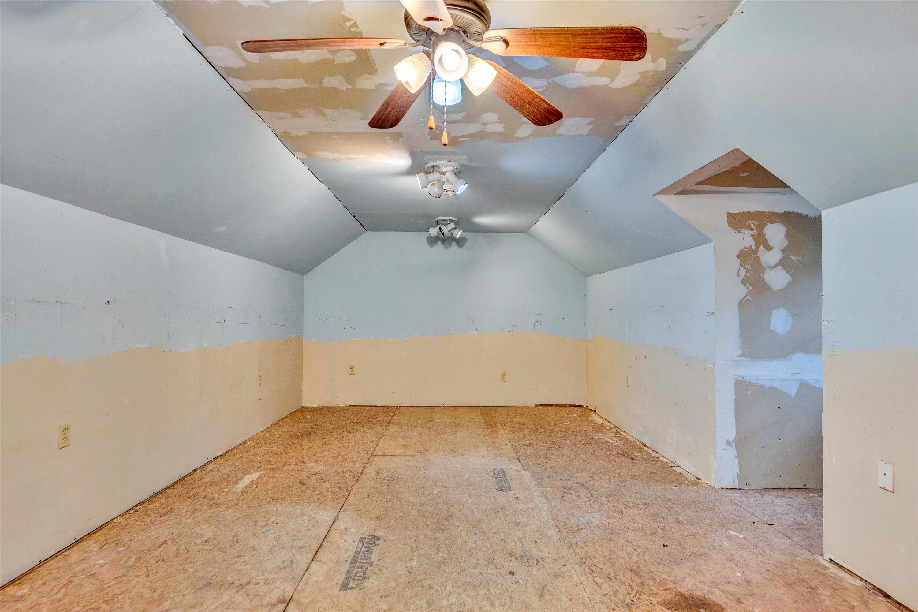 1137 Old Plantation Road Goodview, VA 24095 - Photo 23 of 43 22-DSC05957
