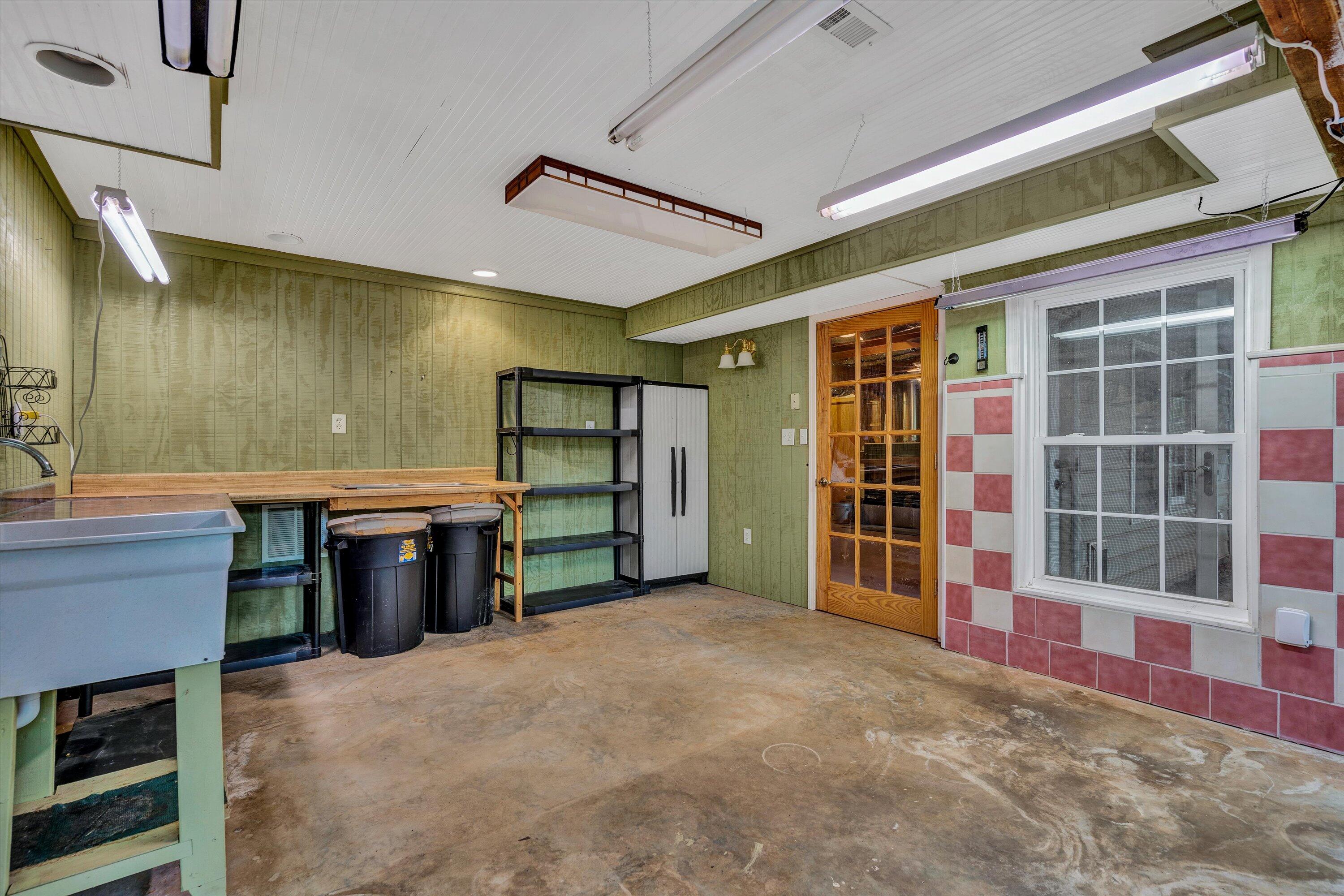 1137 Old Plantation Road Goodview, VA 24095 - Photo 35 of 43 40-DSC06017
