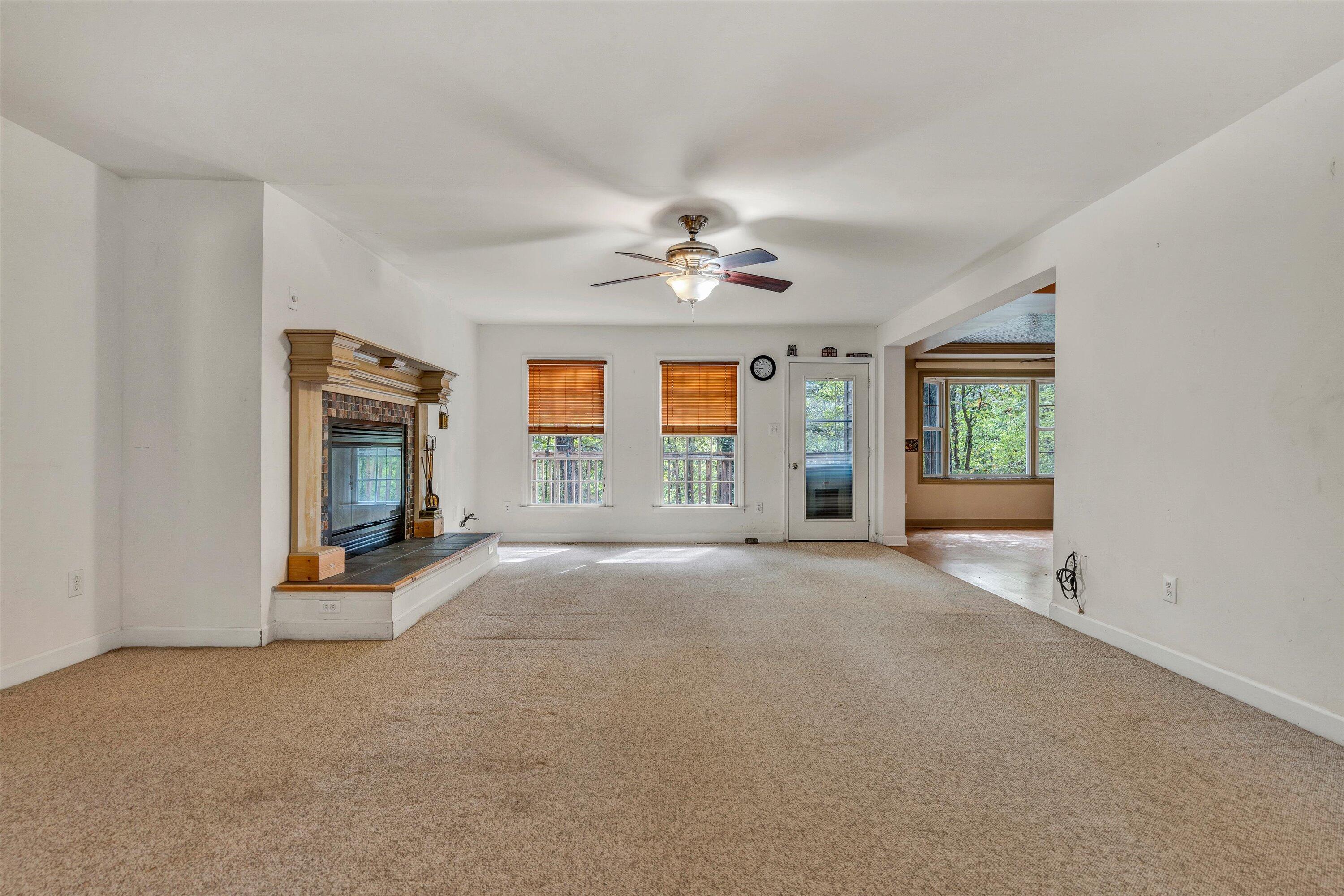 1137 Old Plantation Road Goodview, VA 24095 - Photo 5 of 43 04-DSC05912