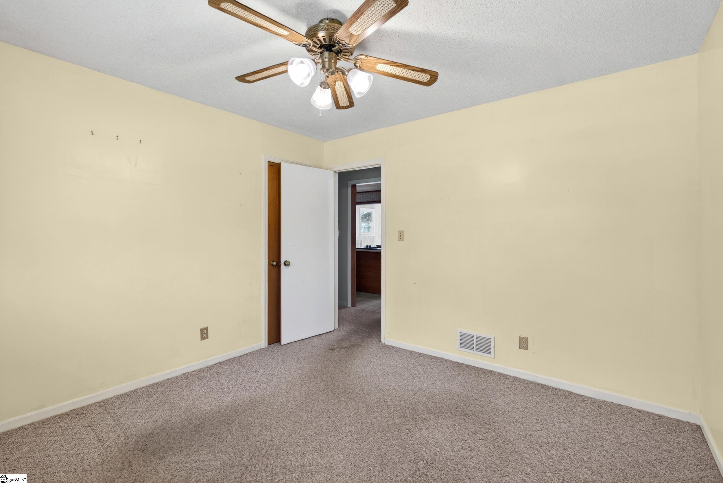 111 State Rd S-42-9220 Boiling Springs, SC 29316 - Photo 29 of 50