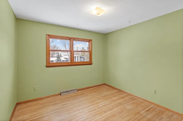 $524,900 | 3840 Leslee Curve, Chanhassen, MN 55331