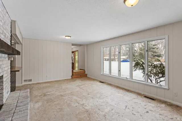 $524,900 | 3840 Leslee Curve, Chanhassen, MN 55331