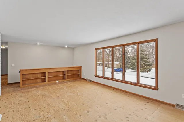 $524,900 | 3840 Leslee Curve, Chanhassen, MN 55331