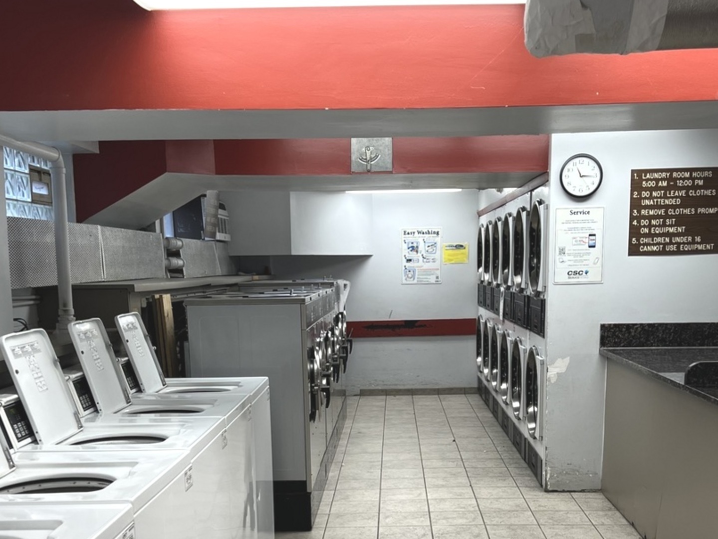 7337 South South Shore Drive, Unit 904 Chicago, IL 60649 - Photo 9 of 15 a kitchen with a stove and a refrigerator