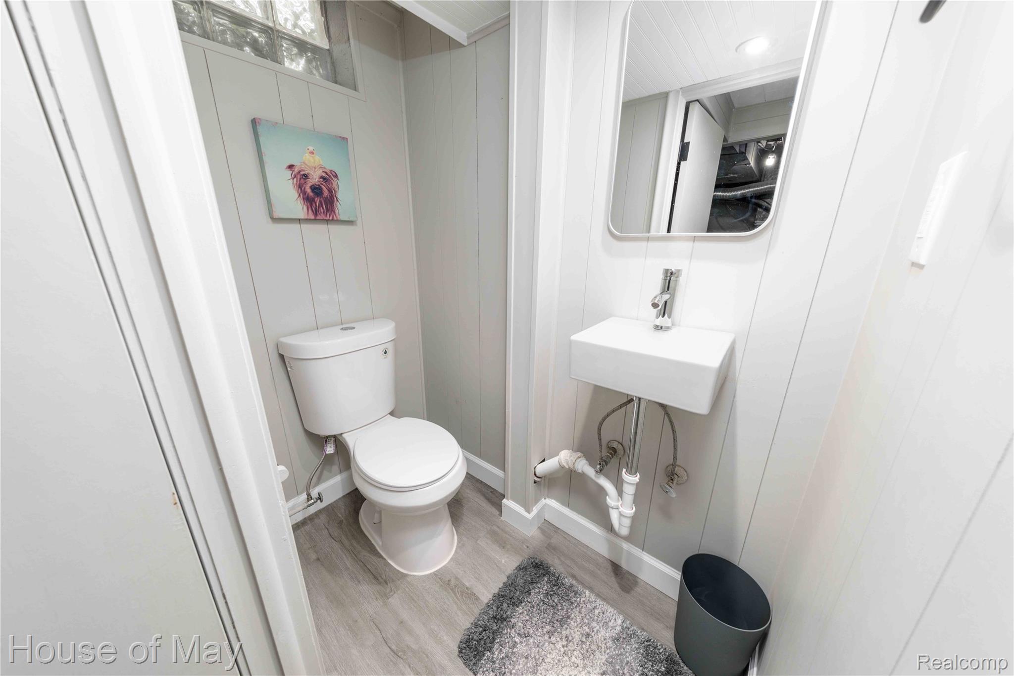 2099 East Maple Road Birmingham, MI 48009 - Photo 12 of 15 2099 E Maple-16.jpeg