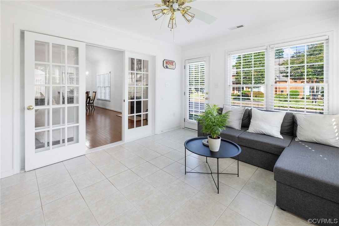 5000 Park Commons Loop Glen Allen, VA 23059 - Photo 16 of 32 a living room with furniture and a large window