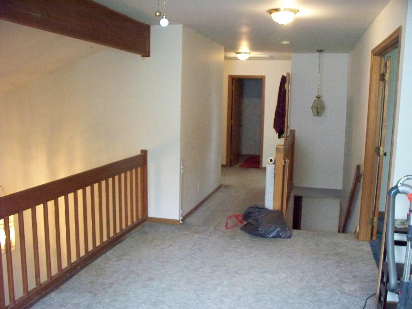 513 Appleton Drive Batavia, IL 60510 - Photo 12 of 31 a view of a hallway to a room
