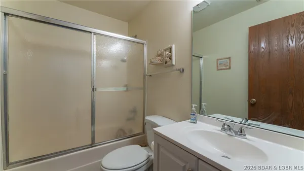 $189,000 | 1130 Rachel Road, Unit 202, Osage Beach, MO 65065