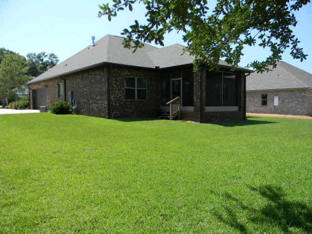 147 Hawthorne Circle Fairhope, AL 36532 - Photo 25 of 38 Rear View