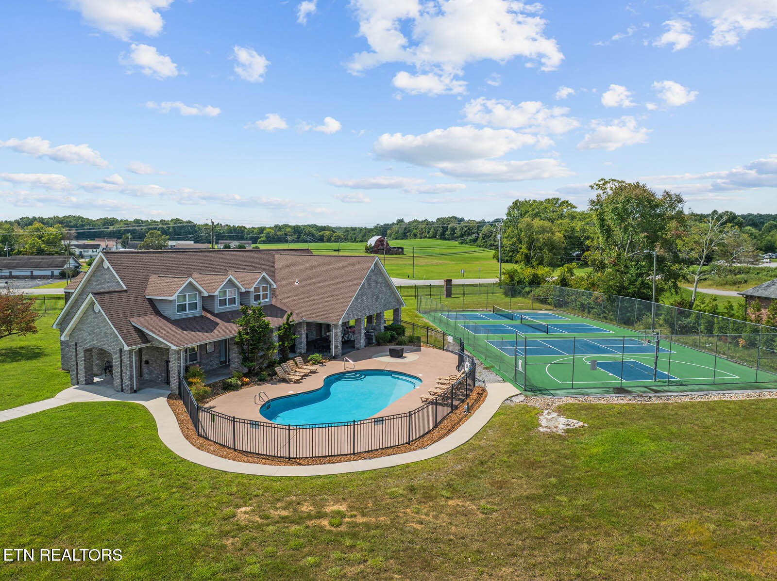 49 Tomlon Road Crossville, TN 38555 - Photo 13 of 25 Gallery Image 13