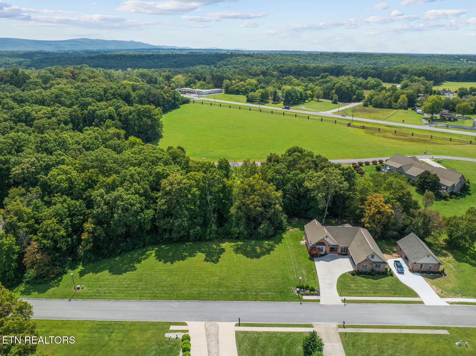 49 Tomlon Road Crossville, TN 38555 - Photo 3 of 25 Gallery Image 3