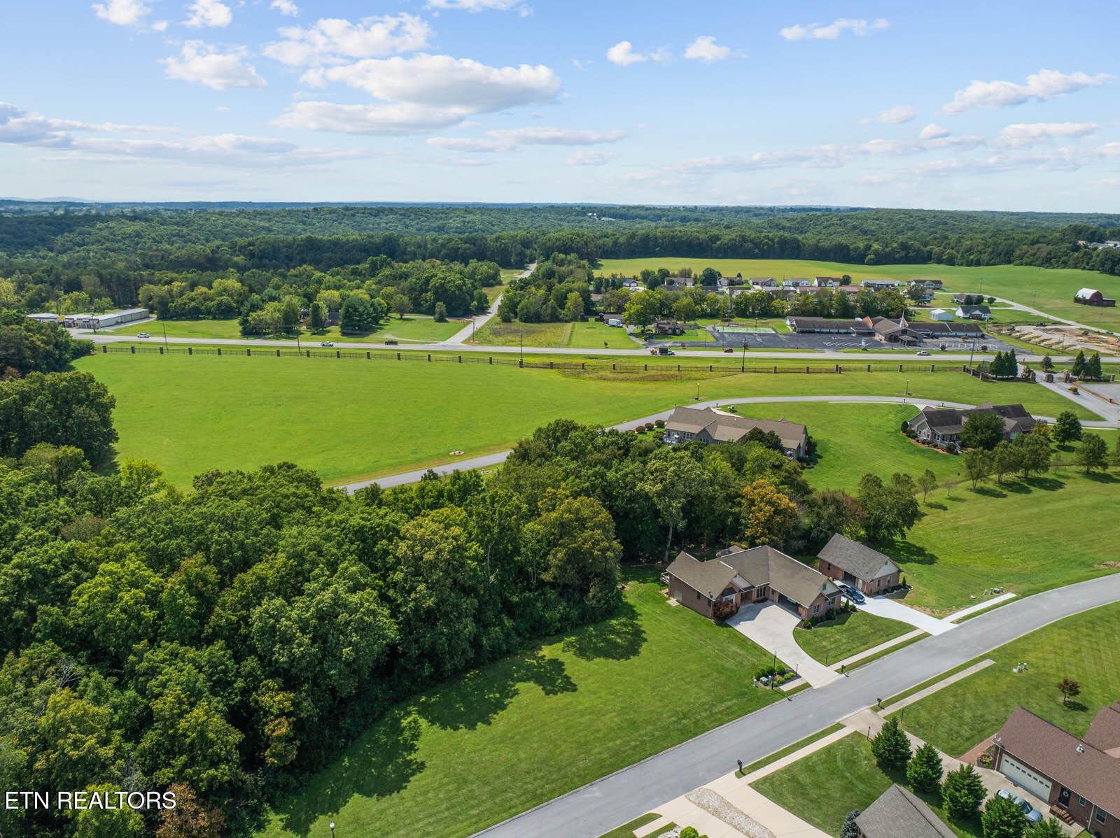 49 Tomlon Road Crossville, TN 38555 - Photo 4 of 25 Gallery Image 4