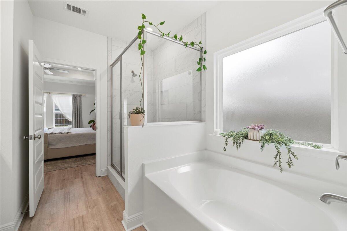 613 Las Roblas Grande Drive Santa Rosa Beach, FL 32459 - Photo 21 of 36 Primary Bath