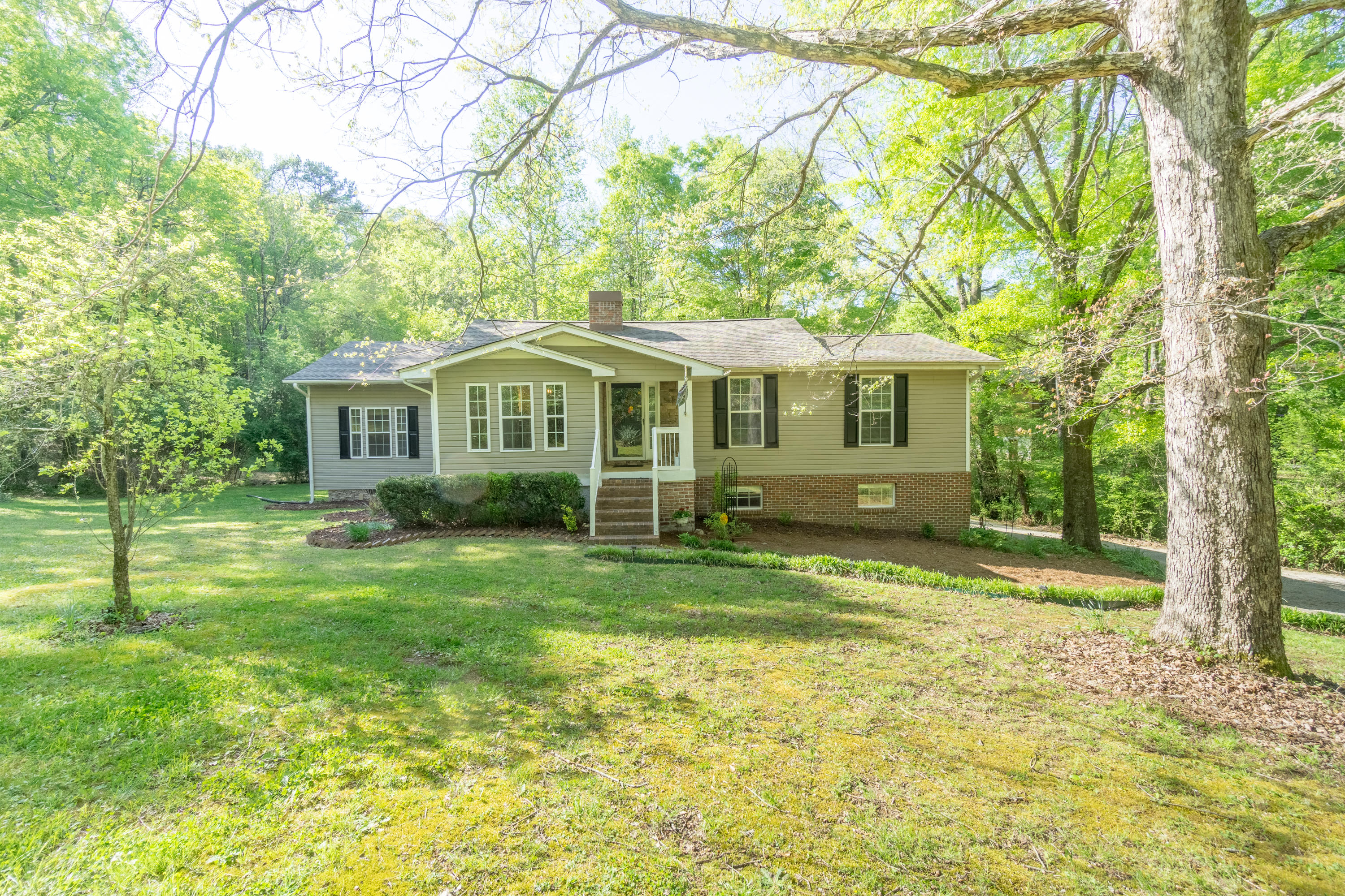 6661 Sandswitch Road Hixson, TN 37343 - Photo 1 of 57 Welcome Home!