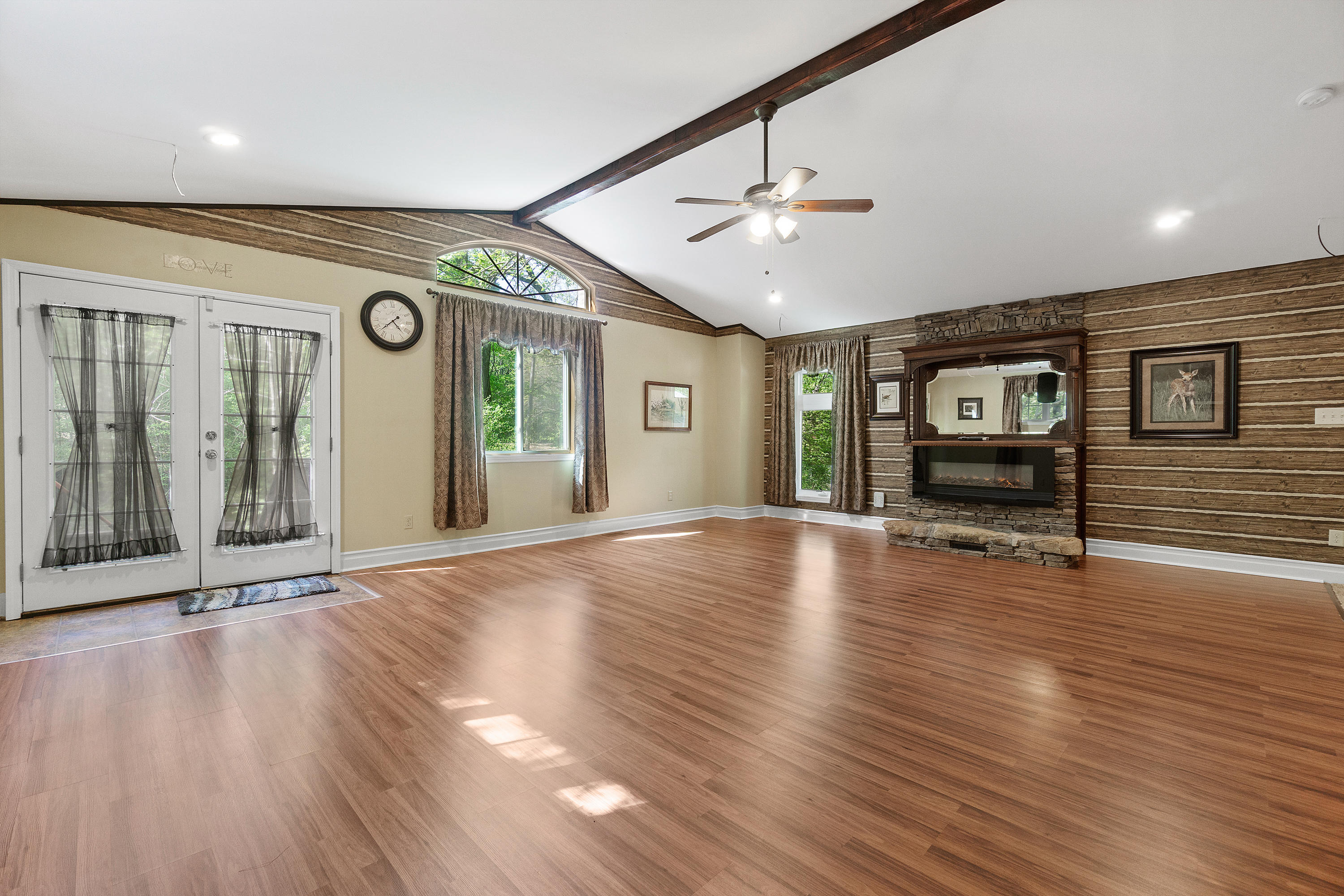 6661 Sandswitch Road Hixson, TN 37343 - Photo 21 of 57 French doors leading to deck