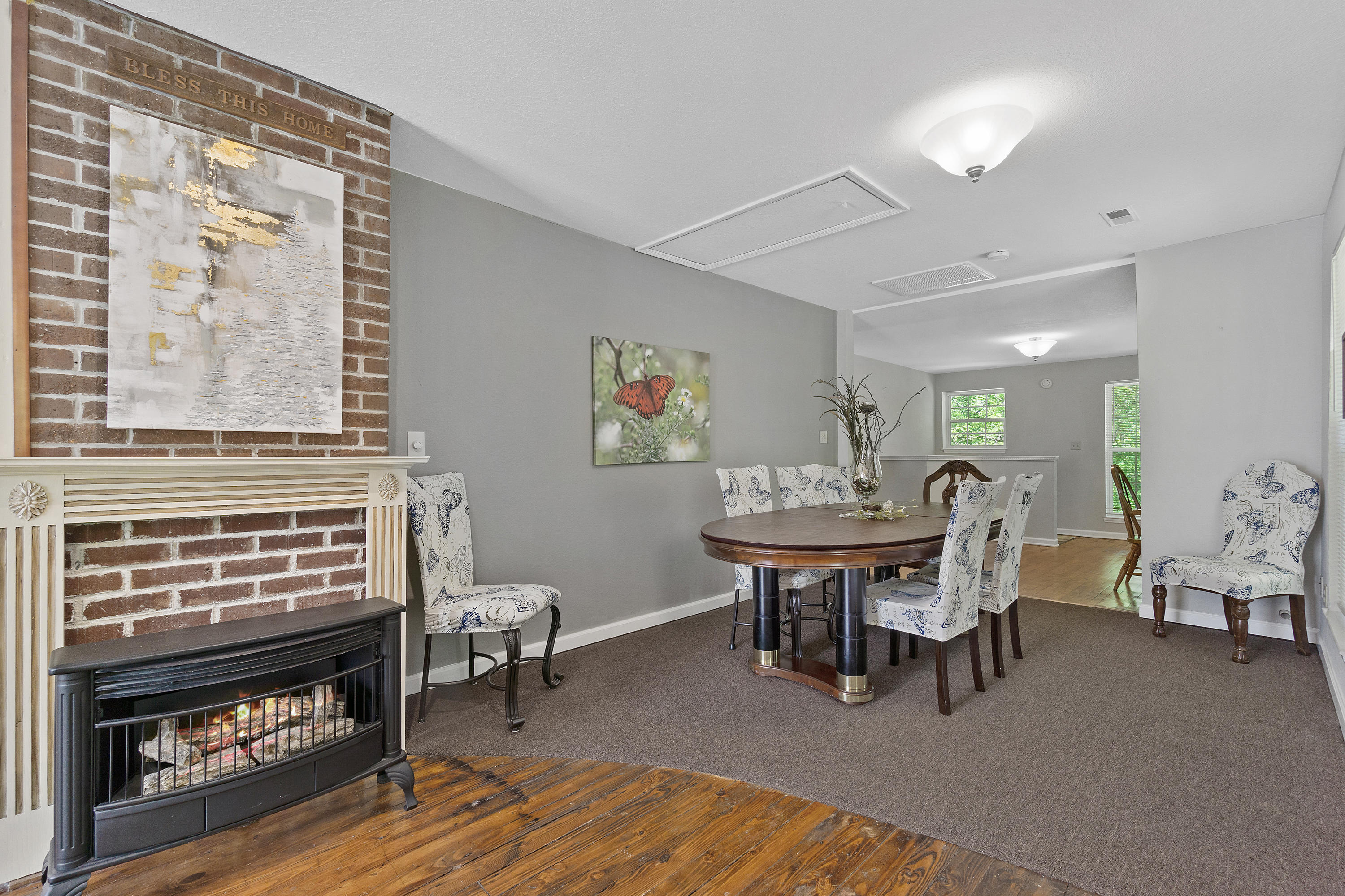 6661 Sandswitch Road Hixson, TN 37343 - Photo 6 of 57 Original chimney & original wood floors