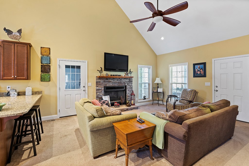 218 Center Road Greenwood, SC 29646 - Photo 5 of 29 Gallery Image 5