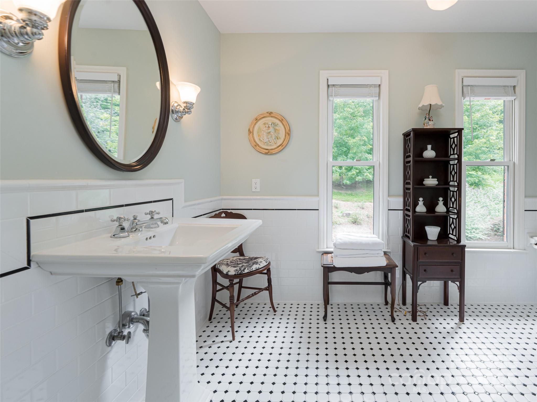 91 Carter Cove Road Asheville, NC 28804 - Photo 32 of 48