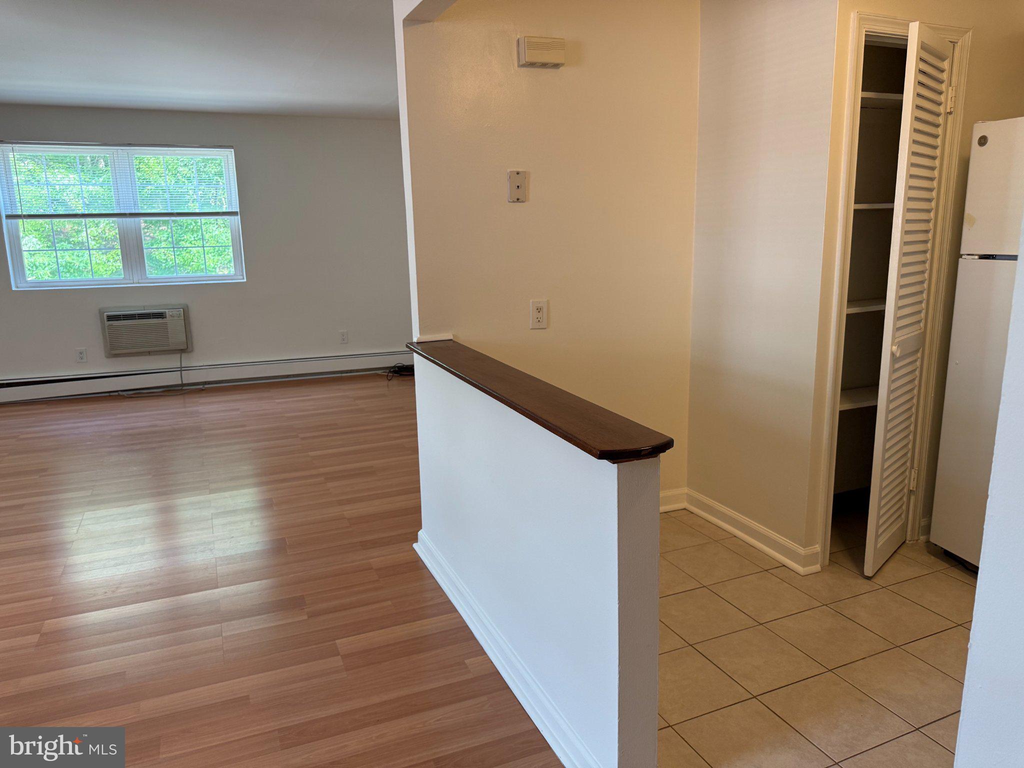512 Stidman Drive, Unit D3 Springfield, PA 19064 - Photo 7 of 18 Bright and airy open living space.